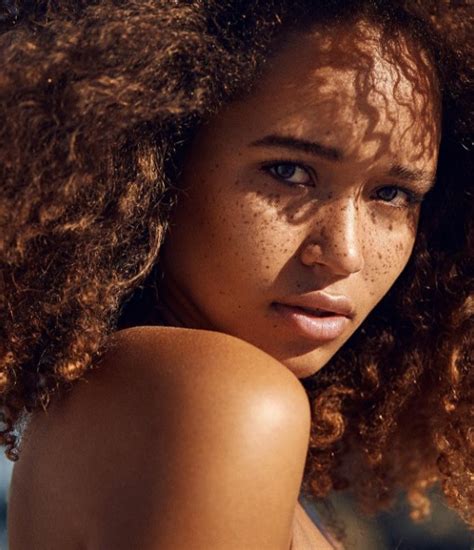 8 Makeup Looks That Make Freckles Look Amazing Stylecaster