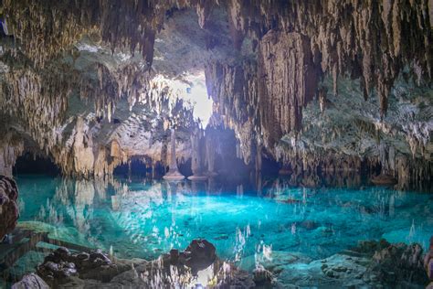 Divers Discover Two Underwater Caves In Mexico Are Actually The Worlds