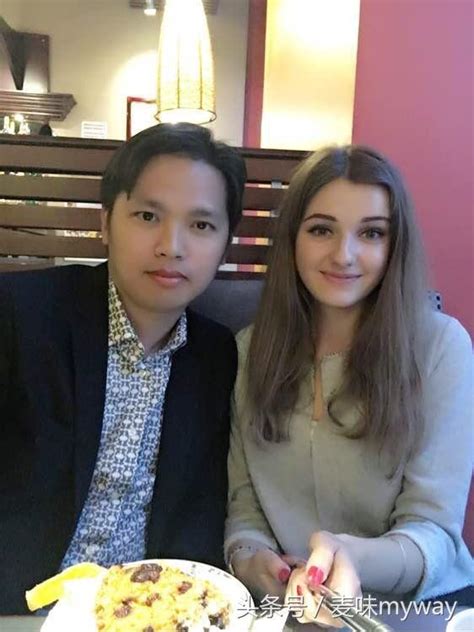 中国小伙娶了个拉脱维亚洋媳妇，颜值爆表让人羡慕不已！ 每日头条