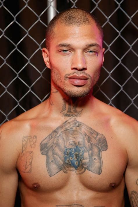 Remember Hot Convict Jeremy Meeks Hes On The Runway At New York