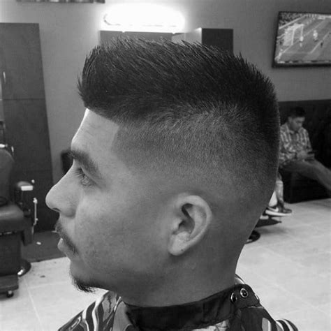 Taper, skin fade, low fade, medium fade & high fade are all types of fade haircut and it's easy to get confused by what they are. Faux Hawk Fade Haircut For Men - 40 Spiky Modern Styles
