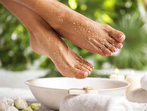 3 natural diy foot soaks to easily remove dead skin