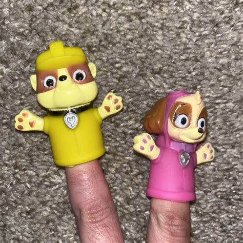 Nickelodeon Paw Patrol Finger Puppets Bath Toy Lot Of 2 Rubble Skye
