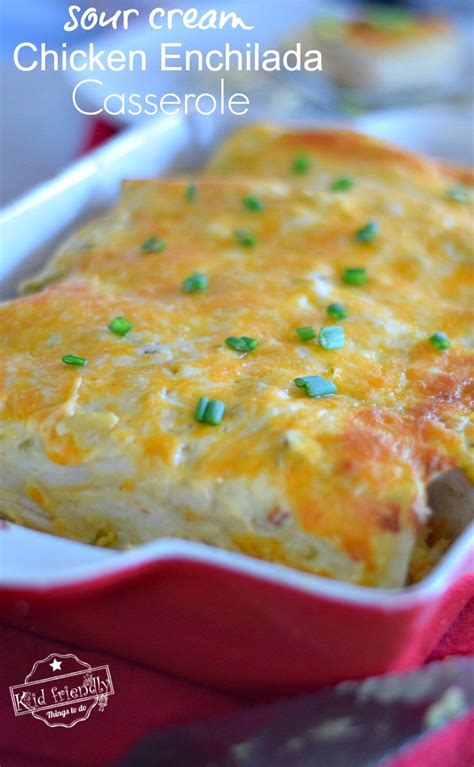 The sour cream and cheese melt together to create a nice texture. Easy Sour Cream Chicken Enchilada Casserole Recipe - Just Like Mom Used To Make