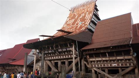 Mengenal Rumah Adat Nias Khas Sumatera Utara Yang Anti Gempa