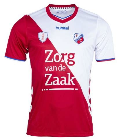 Een aantal dat refereert naar het jaar waarin de fc uit de. New FC Utrecht Shirt 2018-2019 | Fan Petition sees Hummel ...