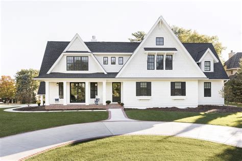 Tour An American Cottage Style Home With Gorgeous Details In The