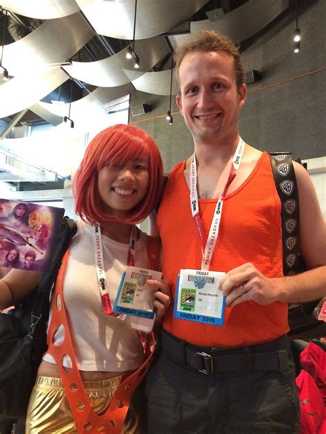 Fifth Element Cosplayers Leeloo And Corbin Dallas Couples Costumes Couple Halloween