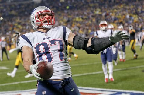 Patriots Tight End Rob Gronkowski Retires From Nfl
