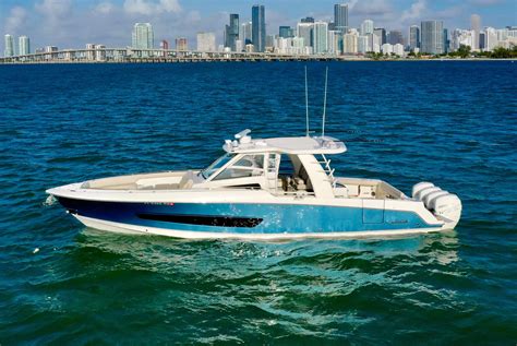 2016 Boston Whaler 420 Outrage A Motor Barco En Venta Yachtworldes