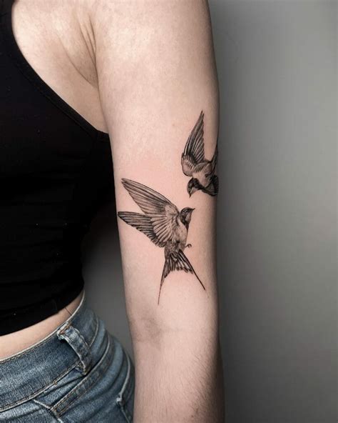 Top 164 Swallow Hand Tattoo Monersathe