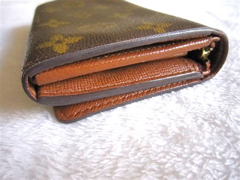 Camel, burgundy, russet, sand, buckskin, fawn, cognac, caramel, chestnut, chocolate, espresso. Louis Vuitton Monogram Porte Monnaie Billets Tresor Wallet