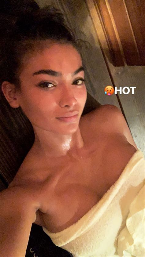 Kelly Gale Fappening Sexy 12 Photos And Video The Fappening