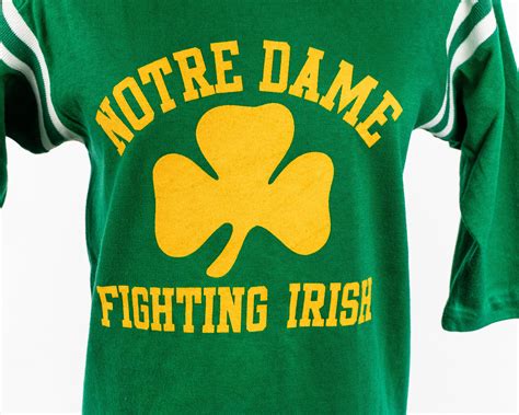Vintage Notre Dame Fighting Irish Flocked Clover Print Half Sleeve T