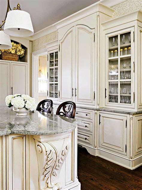 22 Traditional Kitchen Ideas That Will Stand The Test Of Time French