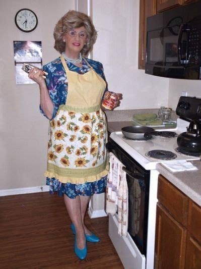 Pin On 1950 Style Housewife
