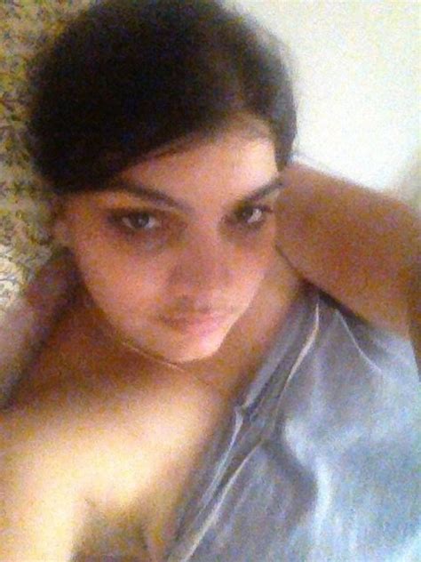 Indian Hot Sexy Couples Showing Hot Mood In Selfie 14 Pics Xhamster