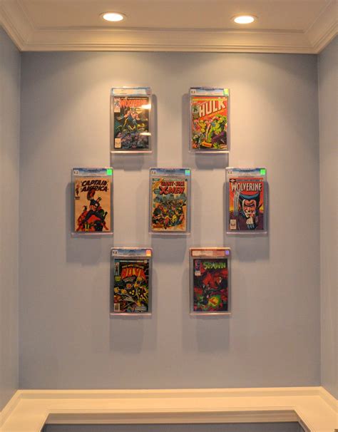 New Two In One Comic Book And Collectible Display That