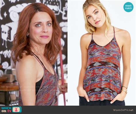 Wornontv Jos Abstract Printed Tank Top On Girlfriends Guide To