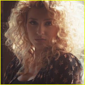 Tori Kelly Debuts Hollow Music Video Watch Now Muisc Music