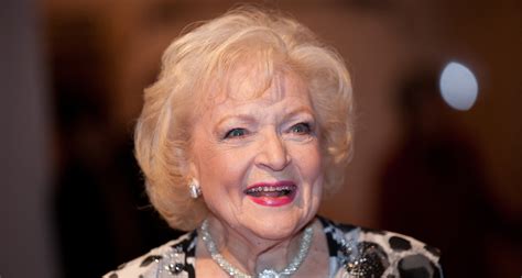 The official twitter page of betty white. Betty White Jokes About How She'll Be Celebrating Her 99th ...