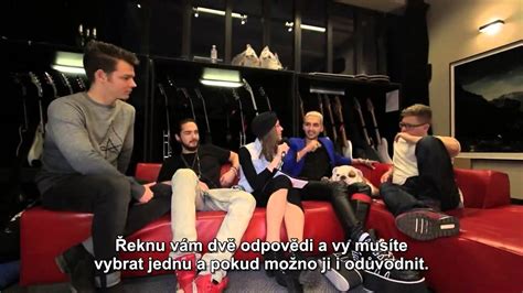 V pořadu vypráví bratři o své. Cropped: Tokio Hotel Interview - 24.02.2015 #CZ - YouTube