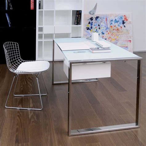Small Office Design In Lovely And Cheerful Nuance Amaza