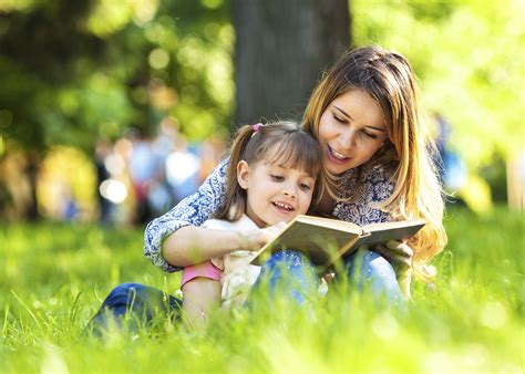 Helping Teen Parents Teach Early Literacy Skills