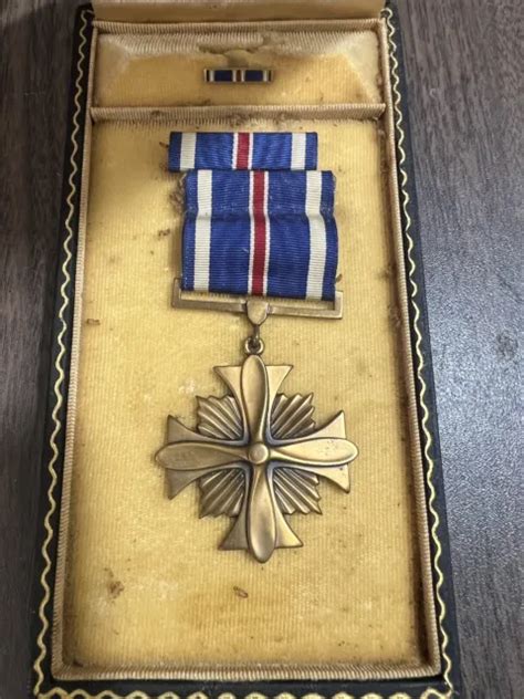 Ww2 Era Distinguished Flying Cross Medal With All Pins Ribbons Medals