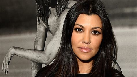 Kourtney Kardashian Shows Off Her Naked Butt And Amazing Body In Nsfw