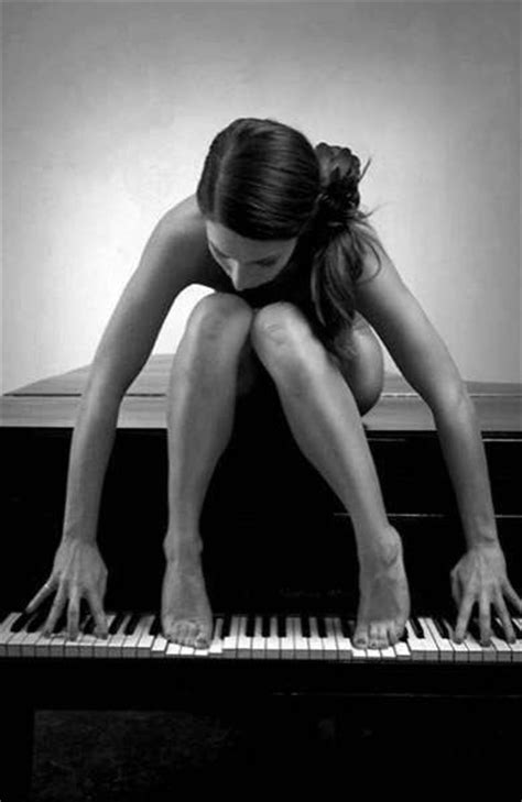 Piano Girl Piano Sexy Girls Pinterest Music Piano And Piano Girl