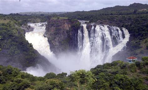 Most Popular Waterfalls In Karnataka You Must Visit