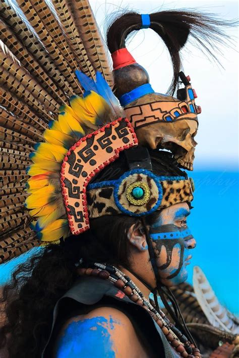 Hermoso Penacho Aztec Costume Mayan Art Indigenous Culture