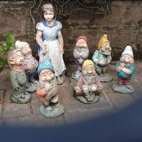 Snow White And Seven Dwarfs Concrete Garden Statues Sw 1m Tall