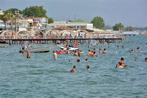 Diğer illerin hava durumuna ulaşmak için haritaya gözatın! İzmir hava durumu fena 40 dereceyi aşacağı gün!