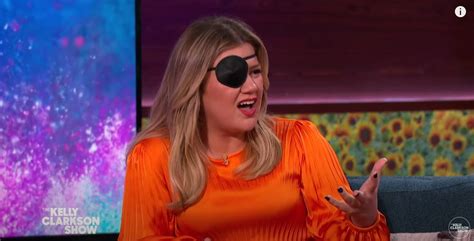 Long Island Medium Theresa Caputo Tells Kelly Clarkson She Gave A Psychic Reading In Her