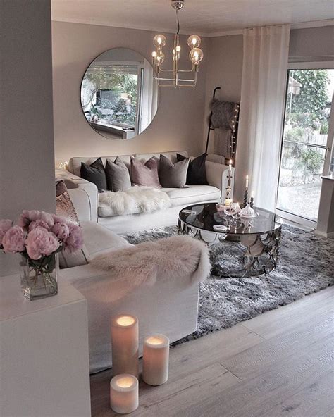 42 Very Cozy And Practical Decoration Ideas For Small Living Room