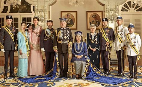 Monarchies Today - Royalty around the globe: A beloved father & Ruler