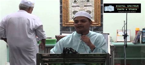 Sesungguhnya ibu adalah alasan mengapa kita bisa berada di dunia ini sehingga sepatutnya kita hormat kepadanya. Ustaz Mohd Rifqi Myiddin - Hadith 40 Akhlak Mulia Berbakti ...