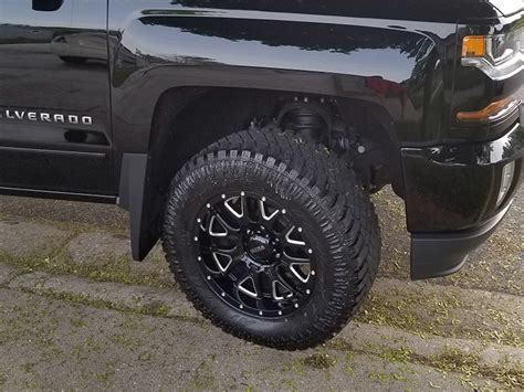 2017 Chevrolet Silverado 1500 18x9 Ultra Wheels 33x125r18 Atturo