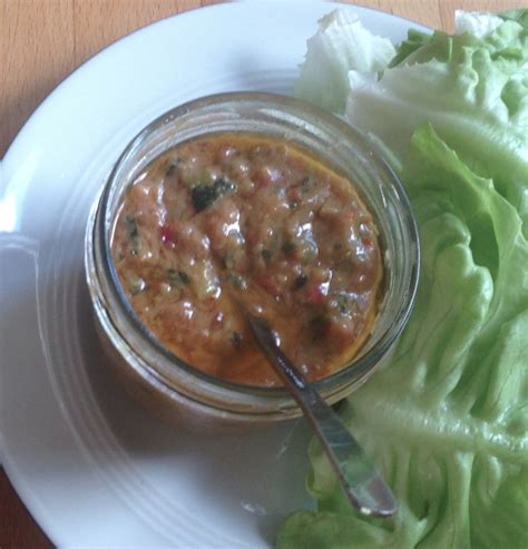 Hühnerbrust-Spießchen im Kopfsalat-Wrap BBQ