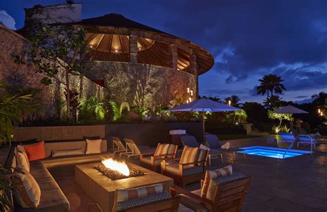 Hotel Wailea Recognized With Condé Nast Travelers 2014