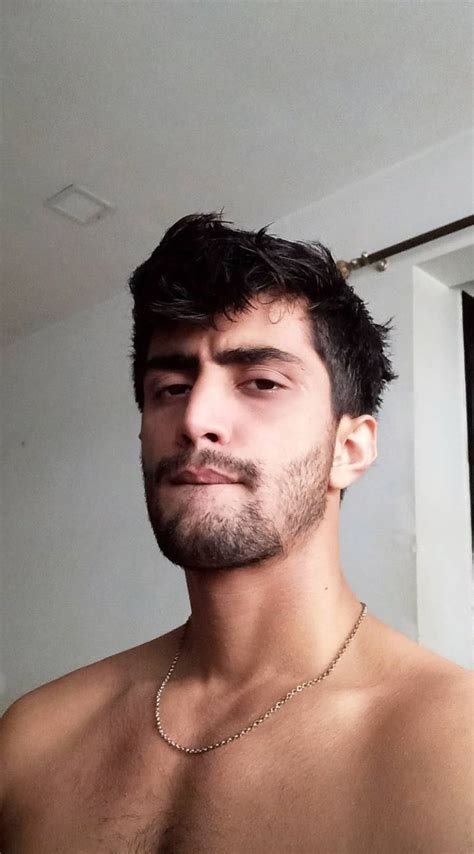 Indian Gay 🏳️‍🌈🔞 On Twitter The Jawline That Can Make Anyones Pants