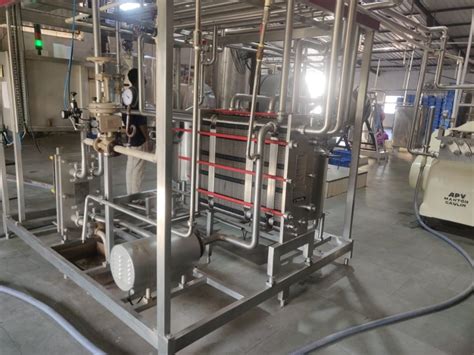 SS Dairy Processing Plant And Equipment Capacity 2000 Litres Hr