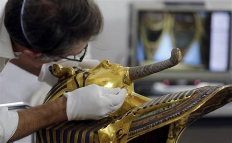 3d Scanning Helps Restore King Tutankhamuns Broken Beard After A
