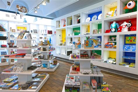 10 Intriguing Museum Shops Around The World Toy Store Design T
