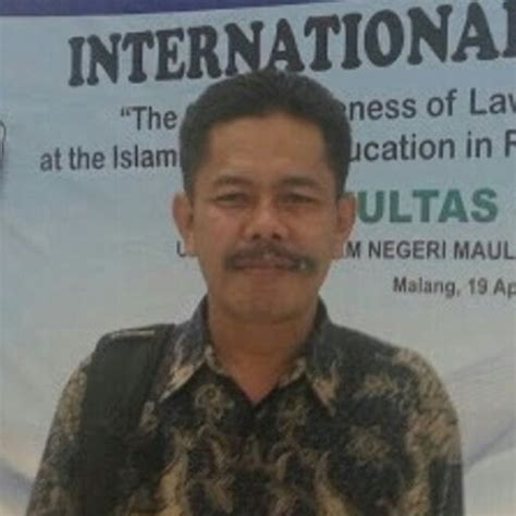 Zainuddin Zainuddin Phd Professor Faculty Of Sharia And Law