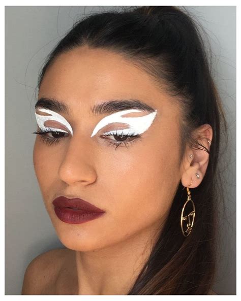 21 Abstract Makeup Looks That Are Totally Selfie Worthy Easy Punk