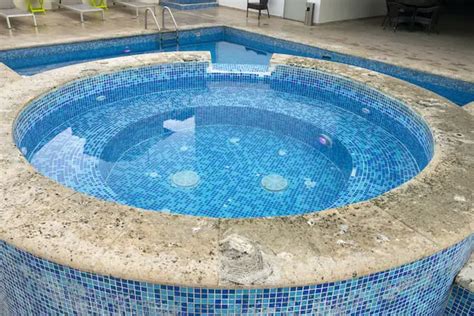 7 Benefits Of Salt Water Hot Tubs Home Pool World