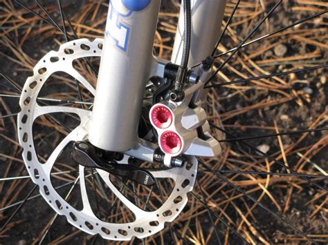 Blueskycycling 5 Advantages Of Hydraulic Disk Brakes On Mountain Bikes